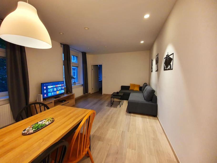 Lovely & Unique Apt In The Historic Center. Братислава Екстер'єр фото