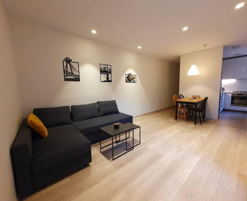Lovely & Unique Apt In The Historic Center. Братислава Екстер'єр фото